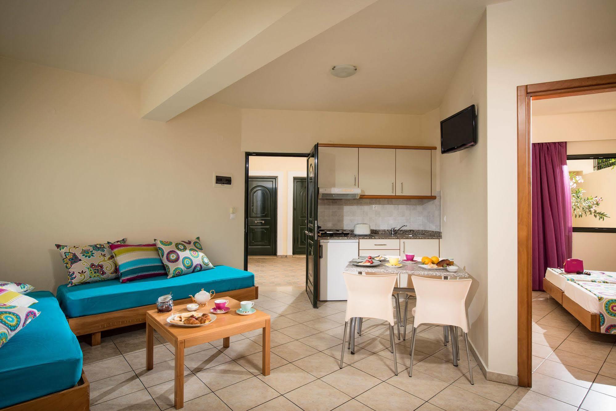 Kristalli Hotel Apartments Malia Exterior foto